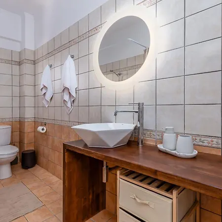 Mi Casa - Serene Garden Retreat, 2 Bedroom House Hébergement de vacances *