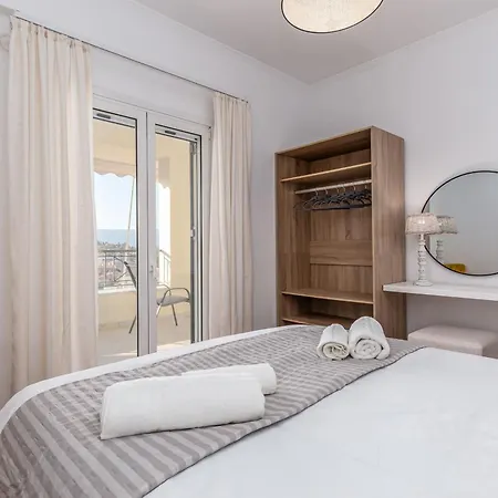 Mi Casa - Serene Garden Retreat, 2 Bedroom House Hébergement de vacances Corfu (city)