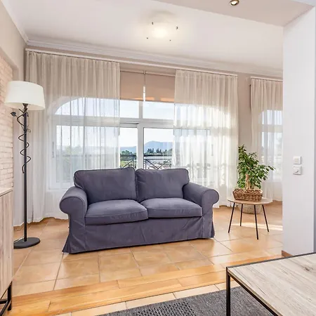 Mi Casa - Serene Garden Retreat, 2 Bedroom House Semesterbostad