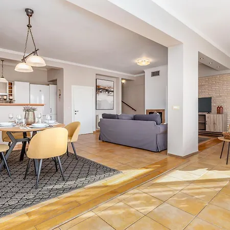 Mi Casa - Serene Garden Retreat, 2 Bedroom House Semesterbostad *