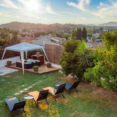 Сasa de vacaciones Mi Casa - Serene Garden Retreat, 2 Bedroom House
