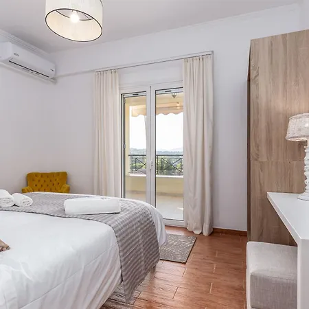 Case de vacanță Mi Casa - Serene Garden Retreat, 2 Bedroom House