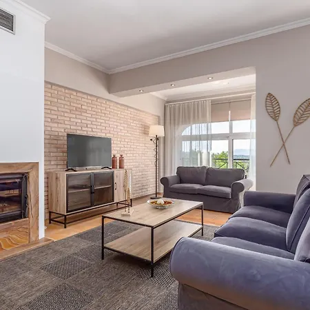 Mi Casa - Serene Garden Retreat, 2 Bedroom House *